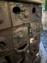 Tokyo’s Gaudi-Inspired Gem – The Unmistakable Nishi-Kasai Building  