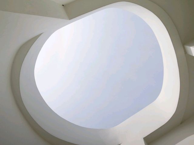 𝑪𝒖𝒓𝒗𝒚.𝒅𝒊𝒏𝒊𝒏𝒈 
