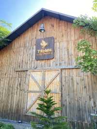 Trinh Cafe & Bistro – คาเฟ่สุดชิลล์ในฮอยอัน ☕️✨
