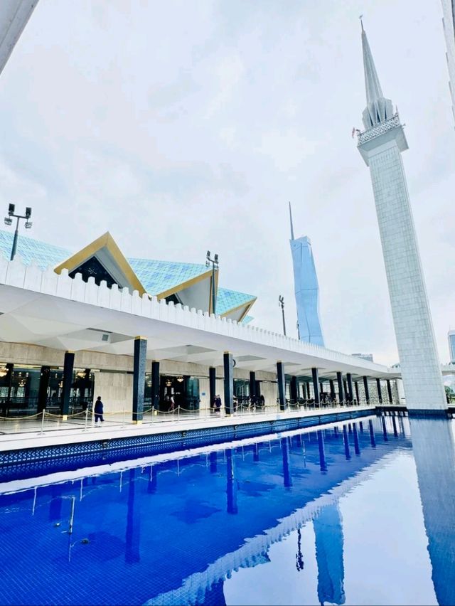 National Mosque of Malaysia – A Peaceful Cultural Landmark in Kuala Lumpur