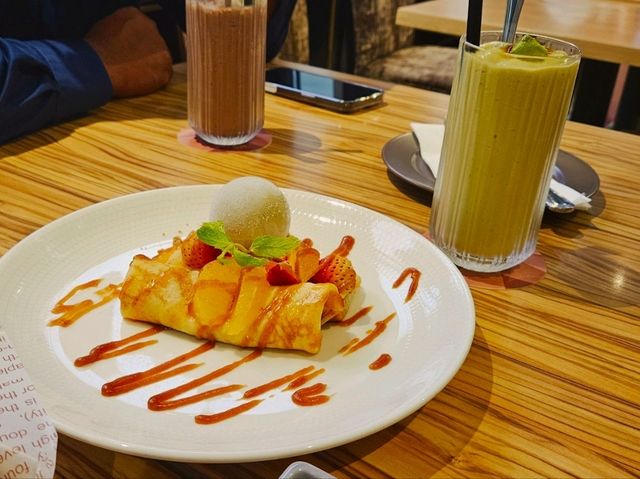 A late night supper with a nice company