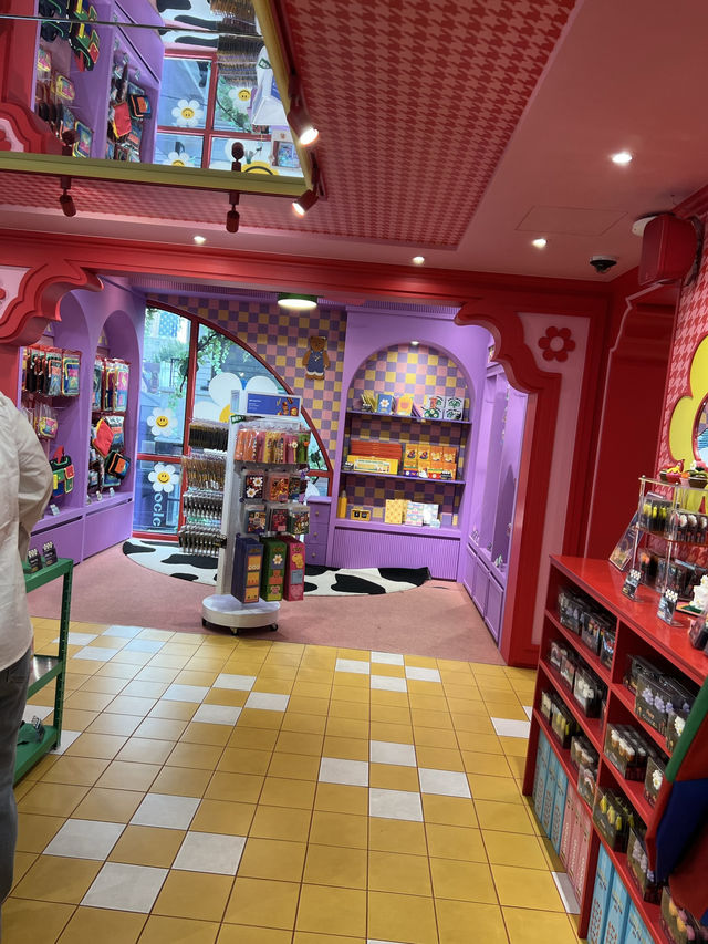 まるでワンダーランド🌈wiggle wiggle house