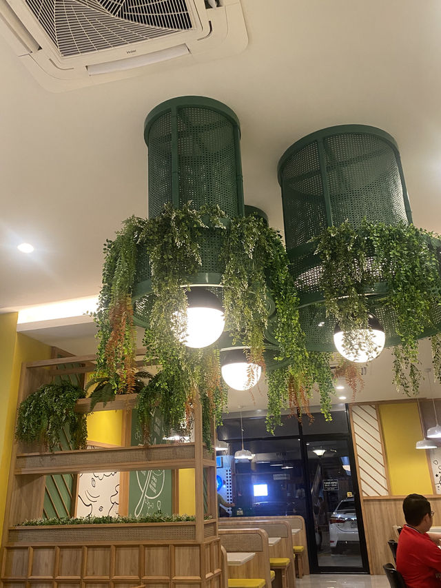 🌱 Jones’ Salad สาขา The Fourth พุทธมณฑล สาย 4