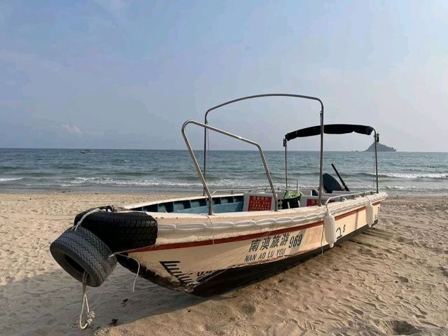 Mirs Bay Is the Chill Beach Day You Didn’t Know You Needed