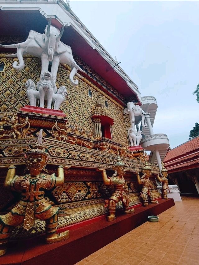 มาเยี่ยมชมความงดงามอลังการของวัดบางเหรียงกัน