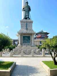 Yongdusan Park: A Relaxing Escape in Busan
