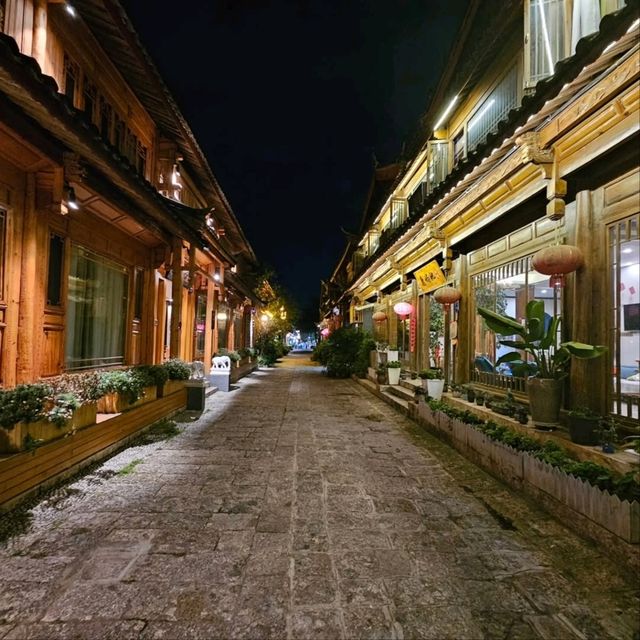 Lantern Lights and Lively Streets Lantern Lights and Lively Streets