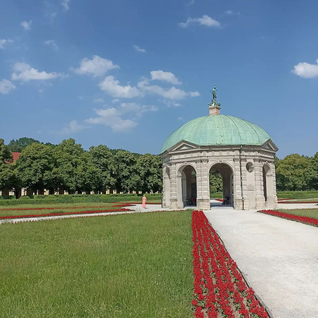 【都会のオアシスでのんびり時間☕】英国庭園 【都会のオアシスでのんびり時間☕】英国庭園