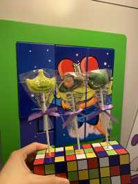Toy Story Hotel เติมเต็มความฝันวัยเด็ก :)