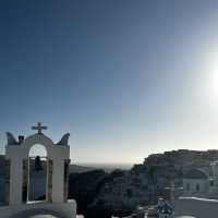 🌅 Oia, Santorini – Sunset Dreams on the Cliffside