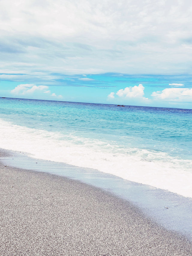 🌊 Taitung's Sanhe Coastline: Where the Pacific Paints Its Wildest Dreams! 🎨 🌊 Taitung's Sanhe Coastline: Where the Pacific Paints Its Wildest Dreams! 🎨