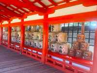Itsukushima Jinja.