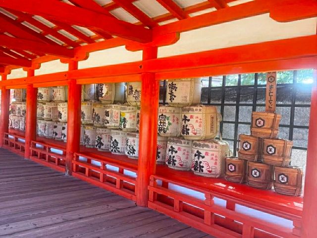 Itsukushima Jinja.