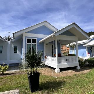 Seaside Serenity Awaits at Kampungstay @ Teluk Buih