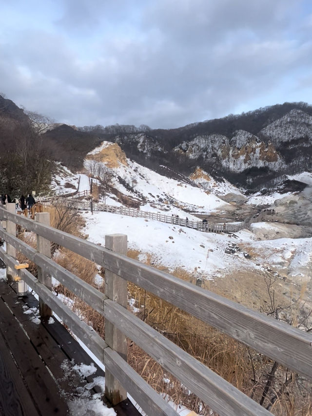 หุบเขานรกจิโกกุดานิ (Jigokudani )