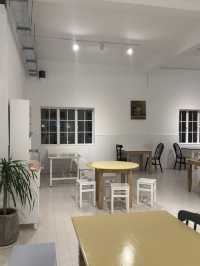 The Coziest Bakery Vibes at Cafe Honest, Phnom Penh 🍰✨