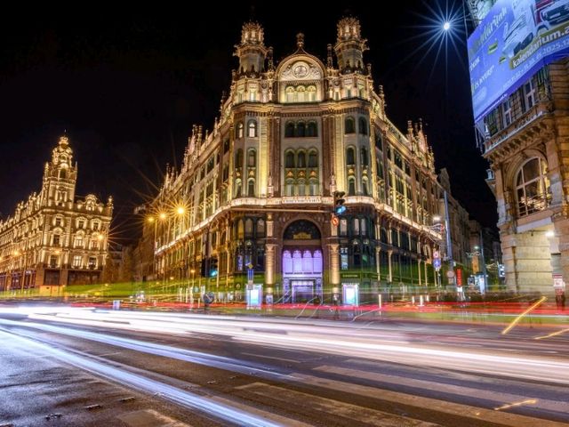iconic Budapest night view