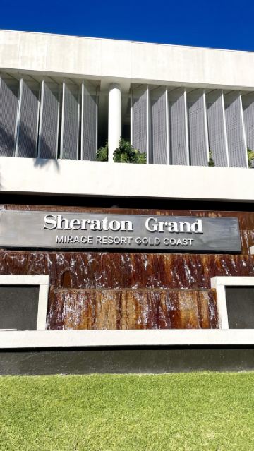 我在黃金海岸喜來登幻影酒店的幸福假期：海濱奢華與潟湖寧靜🌴