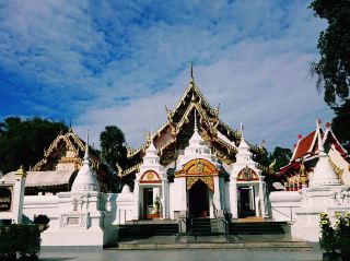 วัดพระแท่นศิลาอาสน์ อุตรดิตถ์