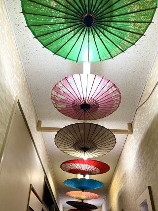 【北海道】歎洞穴溫泉、房內圍爐裏。沉浸於非日常風情的溫泉旅館「山湖莊」。