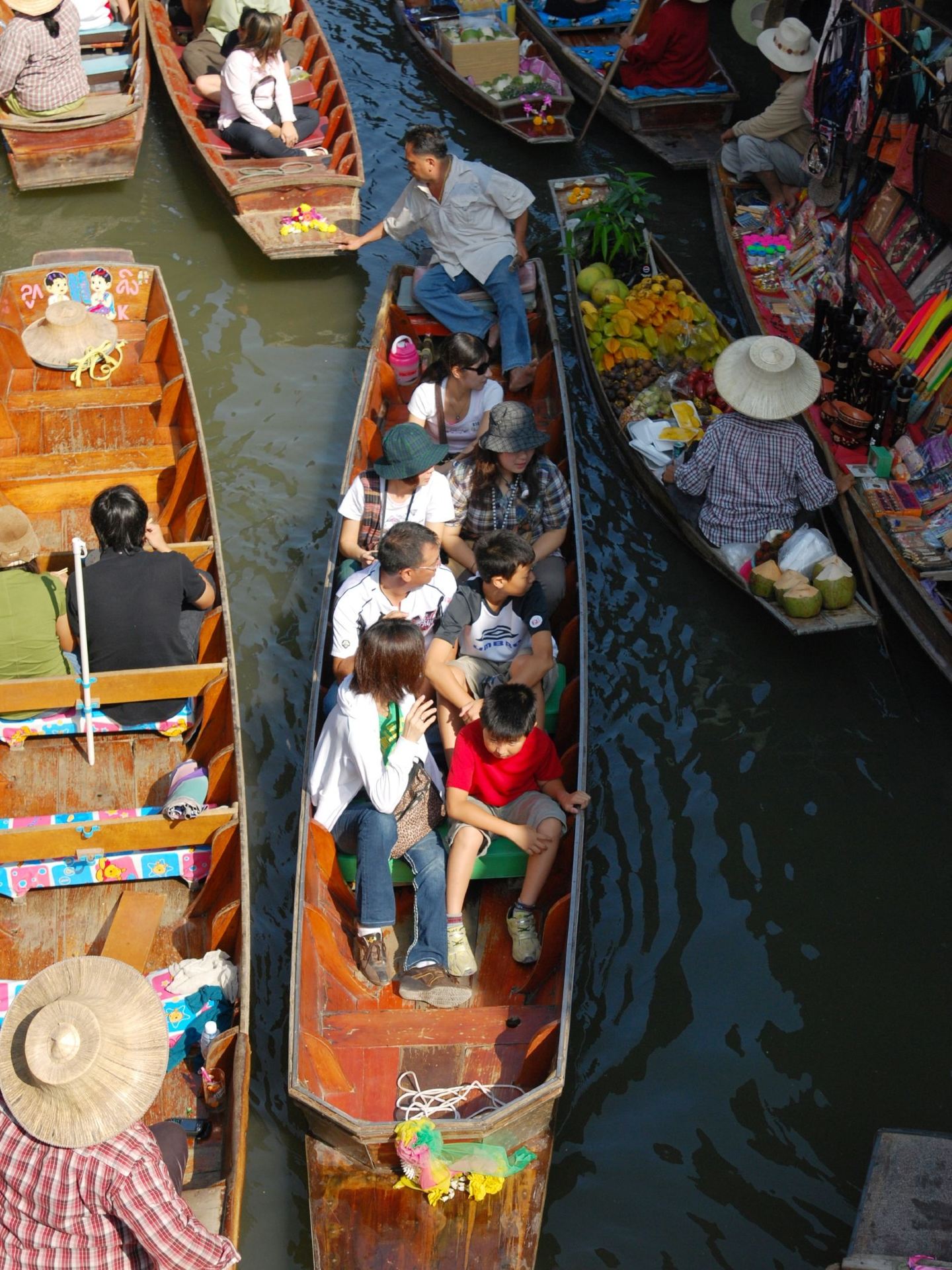 Here's how to get to Damnoen Saduak Floating Market from Bangkok.