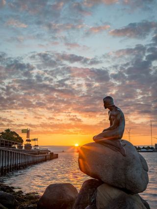 Copenhagen’s Little Mermaid: Managing Expectations at the Waterfront