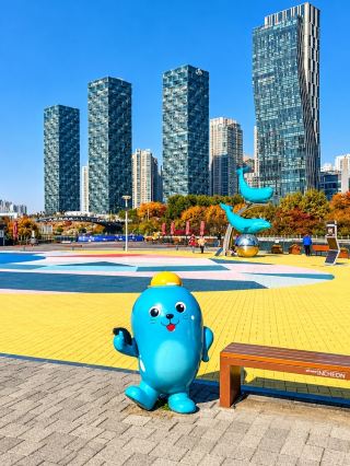 Autumn Between the Skyscrapers 