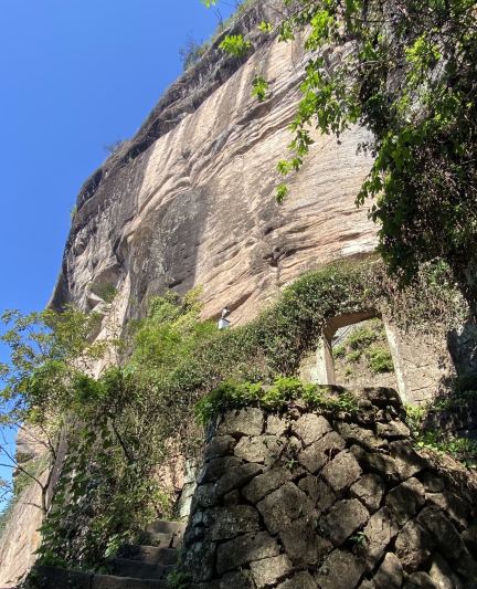 🇨🇳🍃 Wuyi Mountain Surprised Me — Bamboo Raft Rides, Misty Peaks & the Home of Chinese Tea