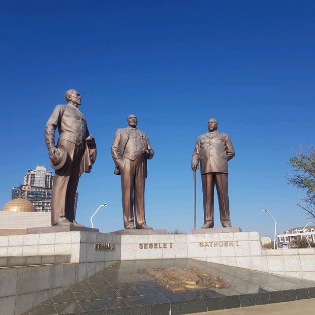 Three Dikgosi monument 