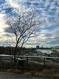 The High Line, New York City – Elevated Evening Stroll Above the Streets