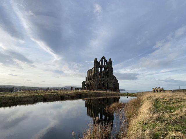 ⛪ Whitby Abbey: A Gothic Majesty 🌊