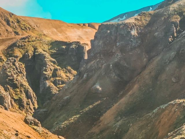 MOUNTAIN RANGE in ICELAND 🇮🇸