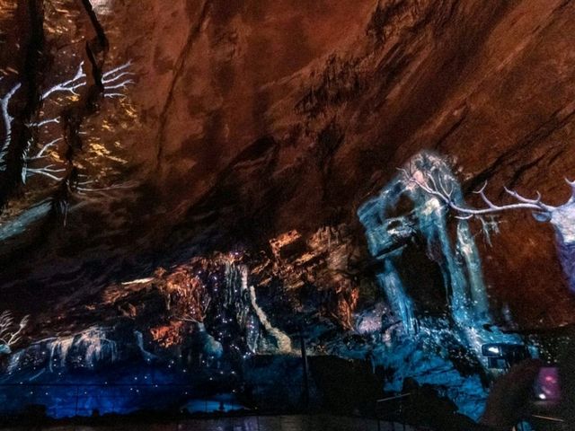 ท่องดินแดนมหัศจรรย์ใต้พิภพในถ้ำ Cave of Han