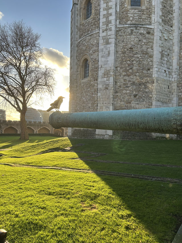 🏰 A Walk Through London’s History: Tower Bridge & Tower of London