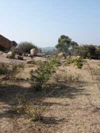 Boulder Paradise in Hampi: Nature’s Majestic Playground