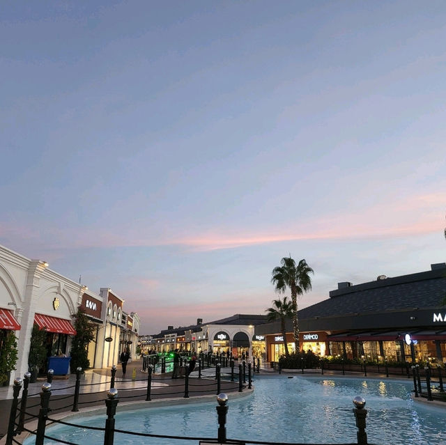 you must visit Viaport Marina outlet mall 🥰🥰🛥⚓️ in Istanbul Turkey 🇹🇷🇹🇷