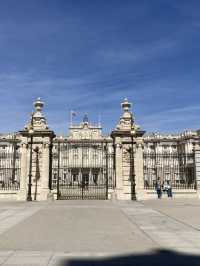 Madrid’s Royal Palace. A date with aristocracy that won’t break the bank