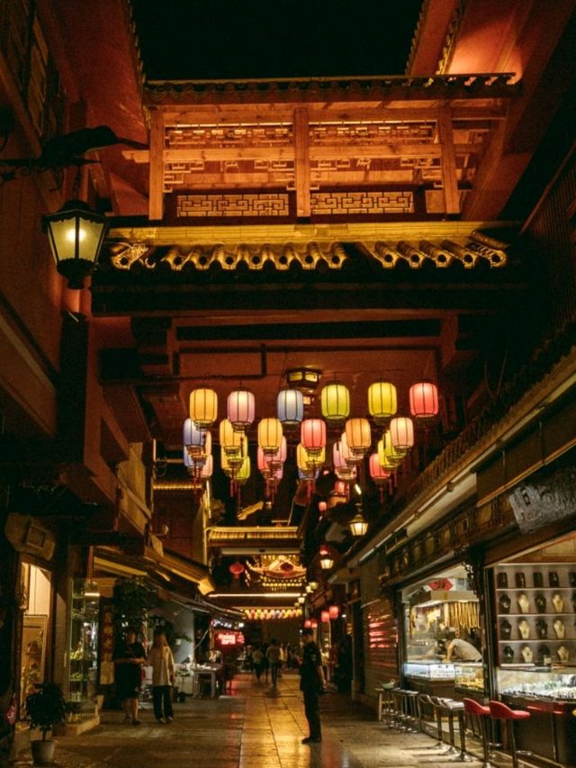 Enjoy the Lights of Kunming