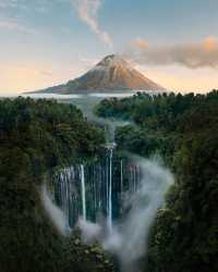 Go visit Tumpak Sewu Waterfall in Indonesia