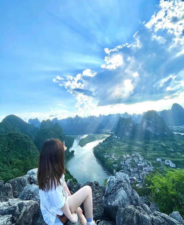 第一次爬老寨山，拍到了人生照片，附機位