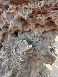 山西晉中靈石天石公園丨“靈石”是一塊隕石，發現於1400多年前