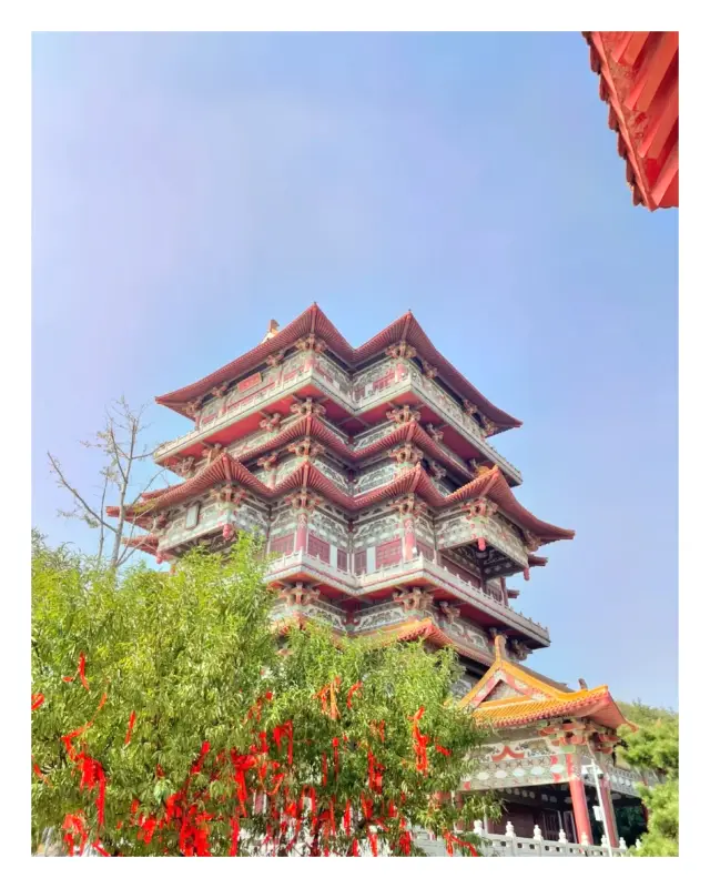 You should visit the Bao Lian Temple in Xuzhou at least once in 2024