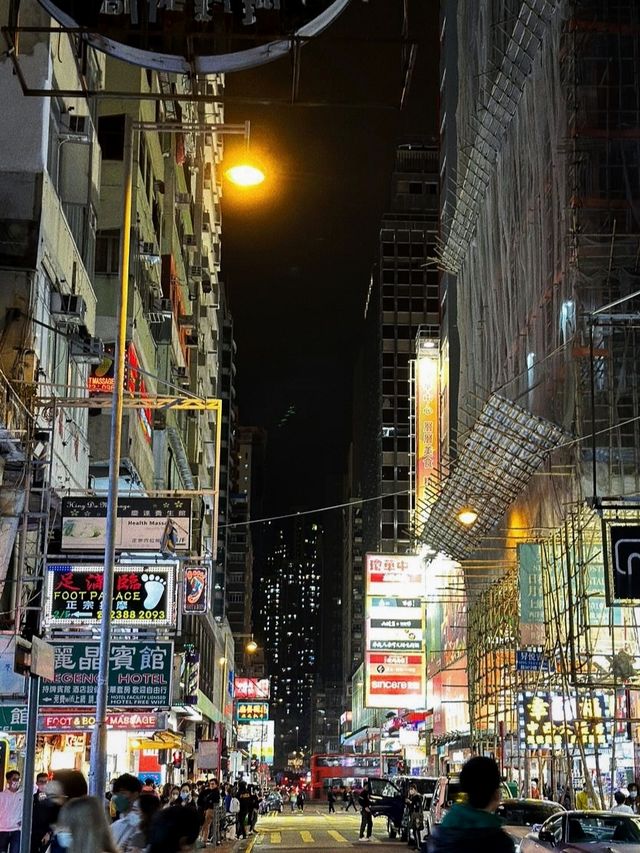 香港旺角～在流動時光中的新舊交融