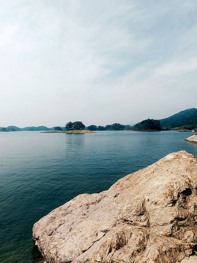 千島湖梅峰島，千島碧水畫中遊