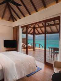 🏝️ Maldives Magic: Honeymoon Haven & Aquatic Bliss 🌊