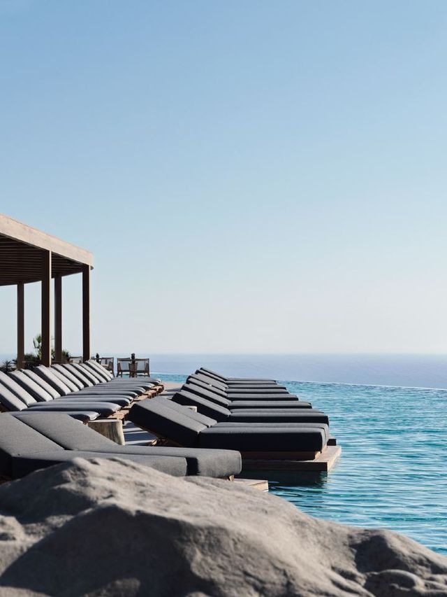 🌋 Santorini's Hidden Gem: Magma Resort 🏨✨
