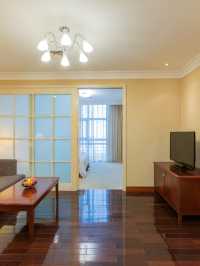 🏨✨ Shenzhen Staycation: Luxe Comfort Meets Convenience 🛍️🌆
