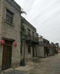 蔺相如與廉頗的故事從小耳熟能詳，邯鄲之旅肯定少不了去回車巷打
