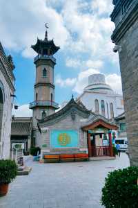 生活化的清真寺，同樣擁有精美的建築和裝飾。