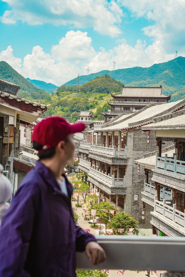 迄今為止找到了江浙滬最具民族風情的小城。
